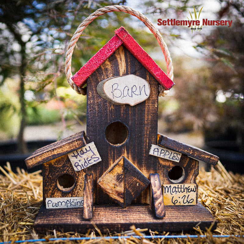 Birdhouse Barn